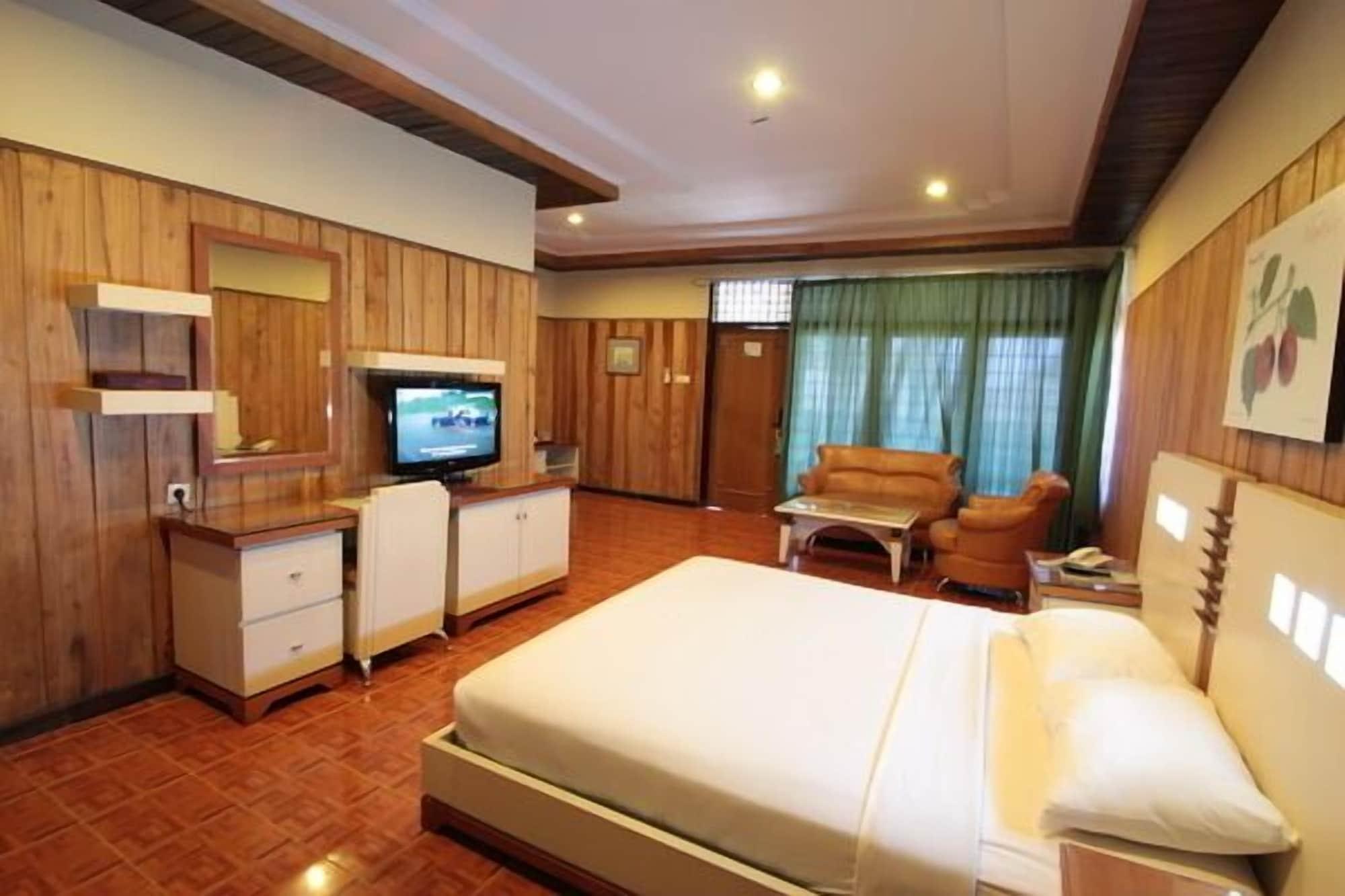 Kusuma Agrowisata Resort & Convention Μαλάνγκ Εξωτερικό φωτογραφία
